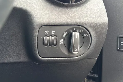 34 of 57 for AUDI A1 1.4 TFSI Sport 3dr