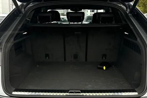 BU75ZHR Audi Q8 SUV Black Edition 50 TDI quattro 286 PS tiptronic Thumbnail #7