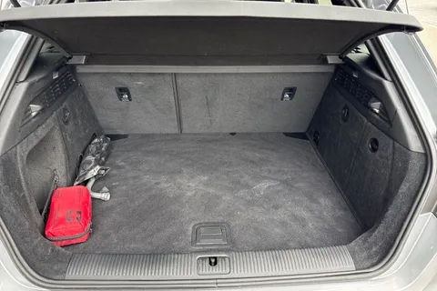 SR18OYV Audi S3 2.0 TFSI Black Edition Sportback S Tronic quattro Euro 6 (s/s) 5dr Thumbnail #8