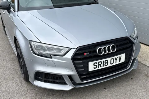 SR18OYV Audi S3 2.0 TFSI Black Edition Sportback S Tronic quattro Euro 6 (s/s) 5dr Thumbnail #10