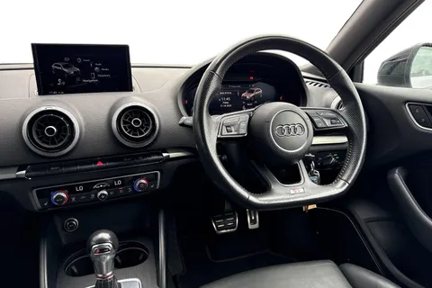 SR18OYV Audi S3 2.0 TFSI Black Edition Sportback S Tronic quattro Euro 6 (s/s) 5dr Thumbnail #19