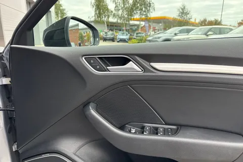 SR18OYV Audi S3 2.0 TFSI Black Edition Sportback S Tronic quattro Euro 6 (s/s) 5dr Thumbnail #22