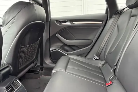 SR18OYV Audi S3 2.0 TFSI Black Edition Sportback S Tronic quattro Euro 6 (s/s) 5dr Thumbnail #38