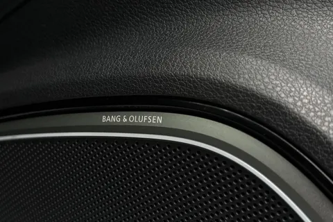 SR18OYV Audi S3 2.0 TFSI Black Edition Sportback S Tronic quattro Euro 6 (s/s) 5dr Thumbnail #41