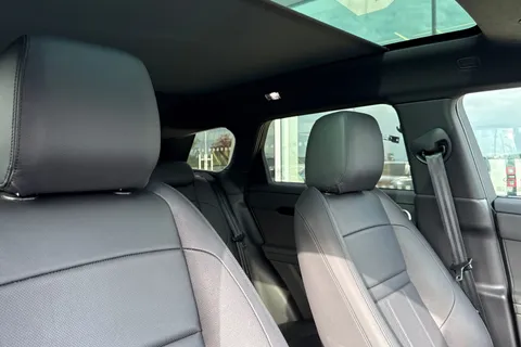 22 of 50 for LAND ROVER RANGE ROVER EVOQUE 2.0 D200 Dynamic SE 5dr Auto