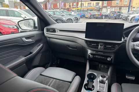 DN24MYA Ford Kuga 2.5 Duratec 14.4kWh ST-Line X CVT Euro 6 (s/s) 5dr Thumbnail #16