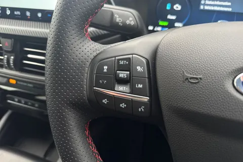 DN24MYA Ford Kuga 2.5 Duratec 14.4kWh ST-Line X CVT Euro 6 (s/s) 5dr Thumbnail #46