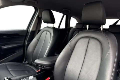 EA22UDL BMW X1 2.0 20i xLine DCT sDrive Euro 6 (s/s) 5dr Thumbnail #17