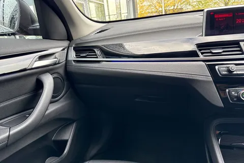 EA22UDL BMW X1 2.0 20i xLine DCT sDrive Euro 6 (s/s) 5dr Thumbnail #21