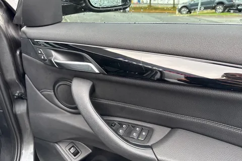 EA22UDL BMW X1 2.0 20i xLine DCT sDrive Euro 6 (s/s) 5dr Thumbnail #22