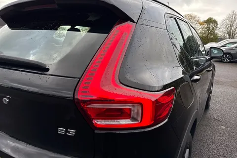 KR72XLJ Volvo Xc40 2.0 B3 MHEV Plus DCT Auto Euro 6 (s/s) 5dr Thumbnail #9