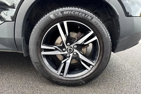 KR72XLJ Volvo Xc40 2.0 B3 MHEV Plus DCT Auto Euro 6 (s/s) 5dr Thumbnail #13