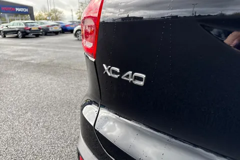 KR72XLJ Volvo Xc40 2.0 B3 MHEV Plus DCT Auto Euro 6 (s/s) 5dr Thumbnail #34
