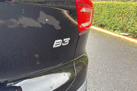 KR72XLJ Volvo Xc40 2.0 B3 MHEV Plus DCT Auto Euro 6 (s/s) 5dr Thumbnail #35