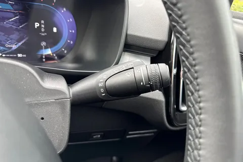 KR72XLJ Volvo Xc40 2.0 B3 MHEV Plus DCT Auto Euro 6 (s/s) 5dr Thumbnail #44