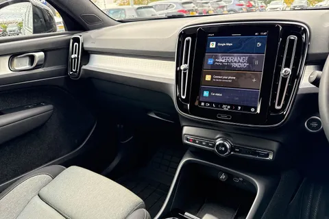 KR72XLJ Volvo Xc40 2.0 B3 MHEV Plus DCT Auto Euro 6 (s/s) 5dr Thumbnail #46