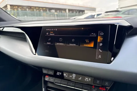 38 of 61 for AUDI E-TRON GT 435kW 105kWh S 4dr Auto