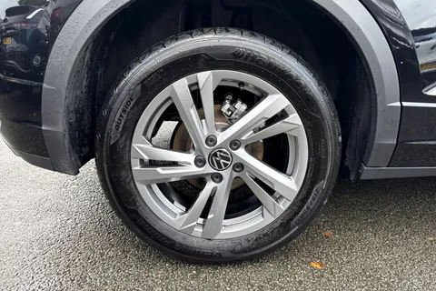 KP25ZTT Volkswagen T-Roc 1.5 TSI R-Line 5dr DSG | Rear Camera Heated Seats Thumbnail #11