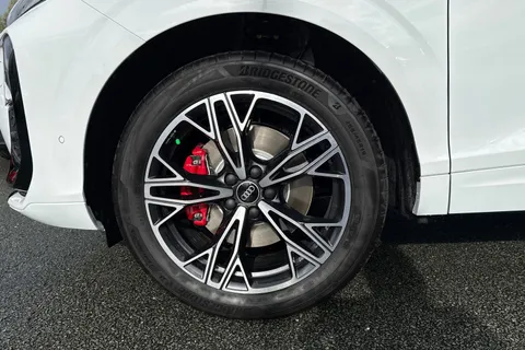  Audi Q3 2.0 TFSI Launch Edition S Tronic quattro Euro 6 (s/s) 5dr Thumbnail #13