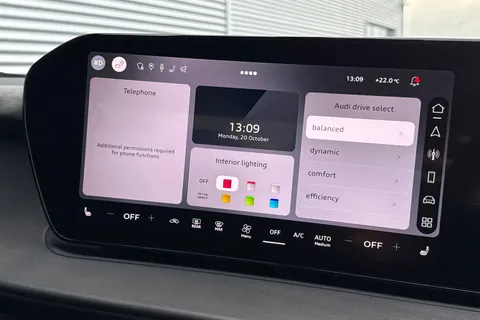  Audi Q3 2.0 TFSI Launch Edition S Tronic quattro Euro 6 (s/s) 5dr Thumbnail #25