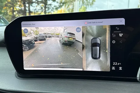  Audi Q3 2.0 TFSI Launch Edition S Tronic quattro Euro 6 (s/s) 5dr Thumbnail #38