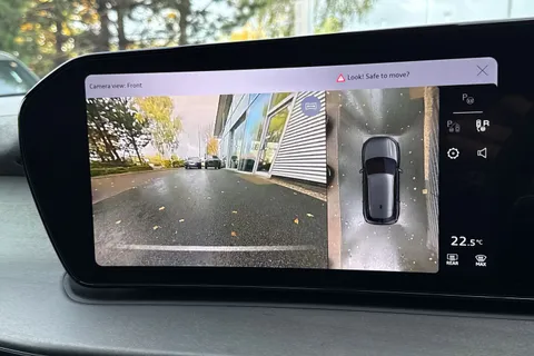  Audi Q3 2.0 TFSI Launch Edition S Tronic quattro Euro 6 (s/s) 5dr Thumbnail #39