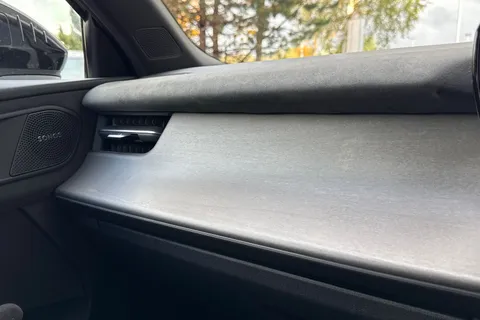  Audi Q3 2.0 TFSI Launch Edition S Tronic quattro Euro 6 (s/s) 5dr Thumbnail #40