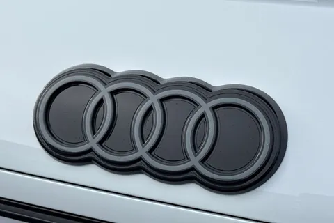  Audi Q3 2.0 TFSI Launch Edition S Tronic quattro Euro 6 (s/s) 5dr Thumbnail #48