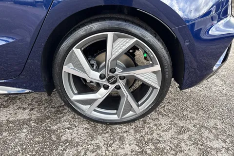  Audi A3 2.0 TDI Black Edition Sportback S Tronic Euro 6 (s/s) 5dr Thumbnail #13