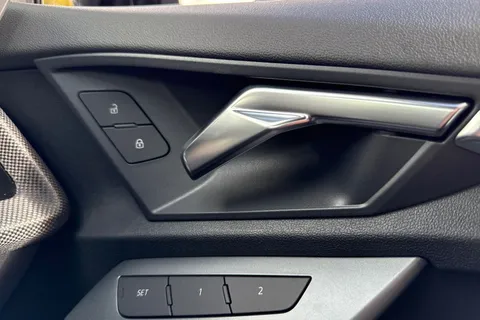  Audi A3 2.0 TDI Black Edition Sportback S Tronic Euro 6 (s/s) 5dr Thumbnail #21