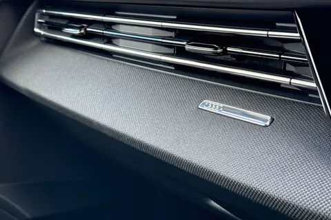  Audi A3 2.0 TDI Black Edition Sportback S Tronic Euro 6 (s/s) 5dr Thumbnail #54