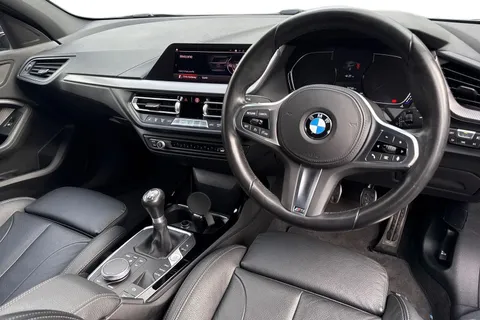 MA70BYK BMW 1 Series 1.5 118i M Sport Euro 6 (s/s) 5dr Thumbnail #15