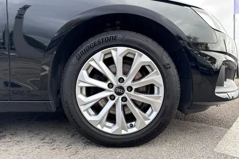 KY72LVJ Audi A4 Technik 35 TFSI 150 PS S tronic Thumbnail #10