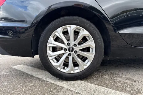 KY72LVJ Audi A4 Technik 35 TFSI 150 PS S tronic Thumbnail #11