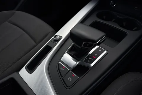 KY72LVJ Audi A4 Technik 35 TFSI 150 PS S tronic Thumbnail #24