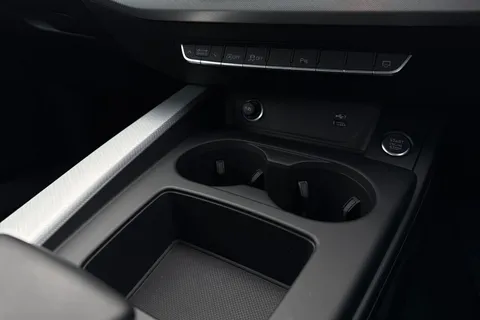 KY72LVJ Audi A4 Technik 35 TFSI 150 PS S tronic Thumbnail #32