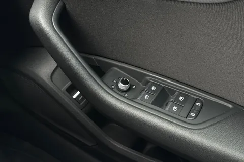 KY72LVJ Audi A4 Technik 35 TFSI 150 PS S tronic Thumbnail #40