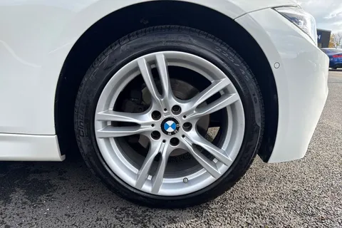 YF18ENJ BMW 3 Series 2.0 320d M Sport Touring Auto xDrive Euro 6 (s/s) 5dr Thumbnail #9