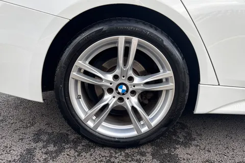 YF18ENJ BMW 3 Series 2.0 320d M Sport Touring Auto xDrive Euro 6 (s/s) 5dr Thumbnail #10