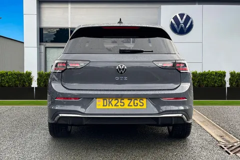 DK25ZGS Volkswagen Golf 1.5 TSI 272 GTE eHybrid 5dr DSG Thumbnail #5