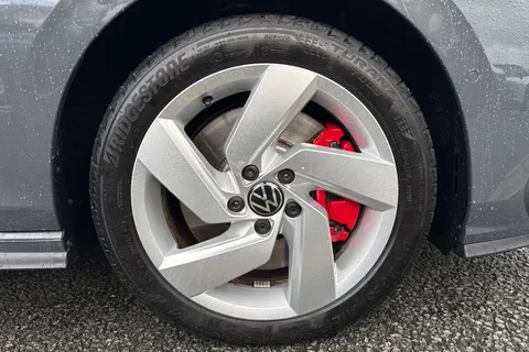 DK25ZGS Volkswagen Golf 1.5 TSI 272 GTE eHybrid 5dr DSG Thumbnail #10