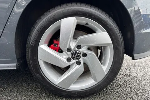 DK25ZGS Volkswagen Golf 1.5 TSI 272 GTE eHybrid 5dr DSG Thumbnail #11