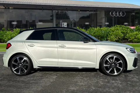 RF24MRU Audi A1 Black Edition 25 TFSI  95 PS 5-speed Thumbnail #4