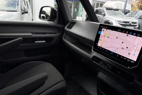 BG75CGV Volkswagen Id. Buzz Cargo 340ps Commerce Plus 79kWh Auto 4Motion 4X4 Thumbnail #19