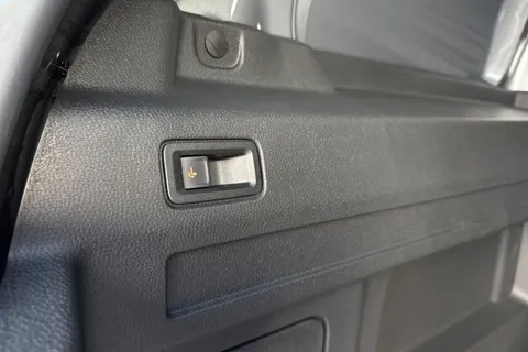 BG75CGV Volkswagen Id. Buzz Cargo 340ps Commerce Plus 79kWh Auto 4Motion 4X4 Thumbnail #34