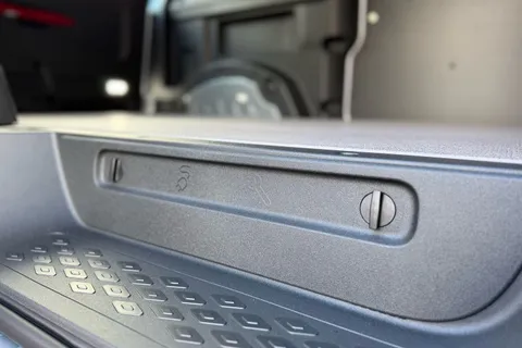 BG75CGV Volkswagen Id. Buzz Cargo 340ps Commerce Plus 79kWh Auto 4Motion 4X4 Thumbnail #41