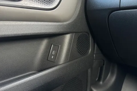 BG75CGV Volkswagen Id. Buzz Cargo 340ps Commerce Plus 79kWh Auto 4Motion 4X4 Thumbnail #51