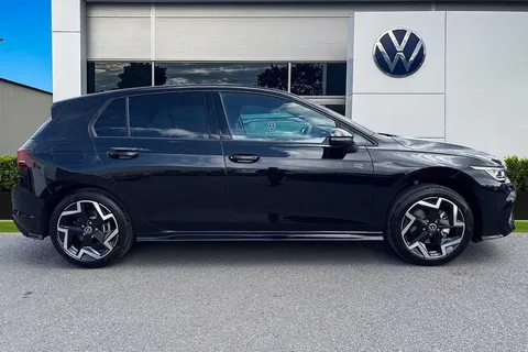 CY25HUK Volkswagen Golf 1.5 TSI 150 R-Line 5dr ⭐Park assist with park distance control, Winter pack Thumbnail #5