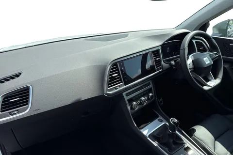 DA75CYE SEAT Ateca 1.5 TSI EVO FR Sport Euro 6 (s/s) 5dr Thumbnail #9