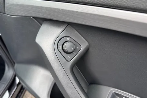 DA75EOD SEAT Ateca 1.5 TSI EVO FR Black Edition Euro 6 (s/s) 5dr Thumbnail #18